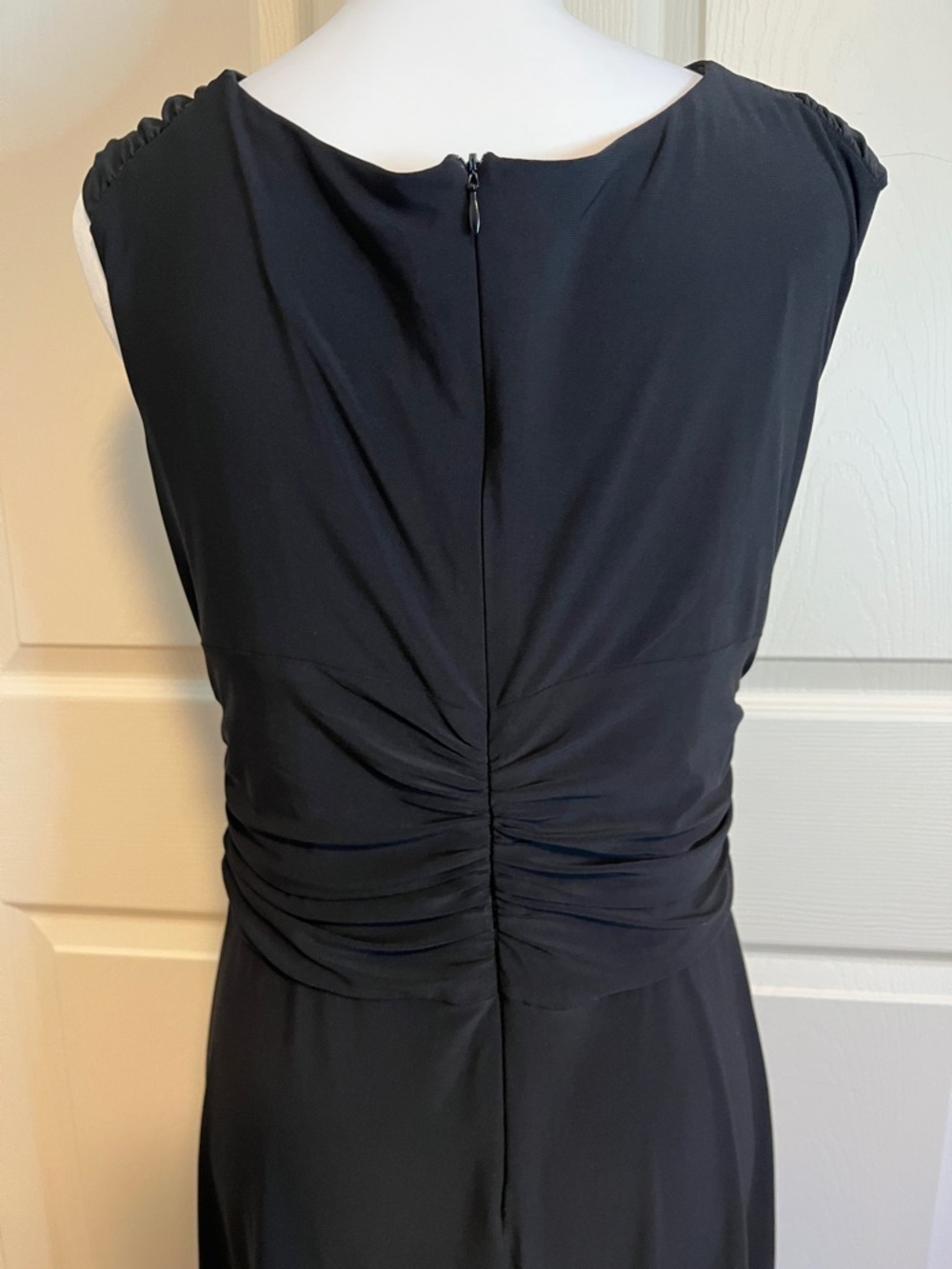 Scarlett Nite Black Ruched V-Neck Midi Dress, size 14 - Picture 5 of 6